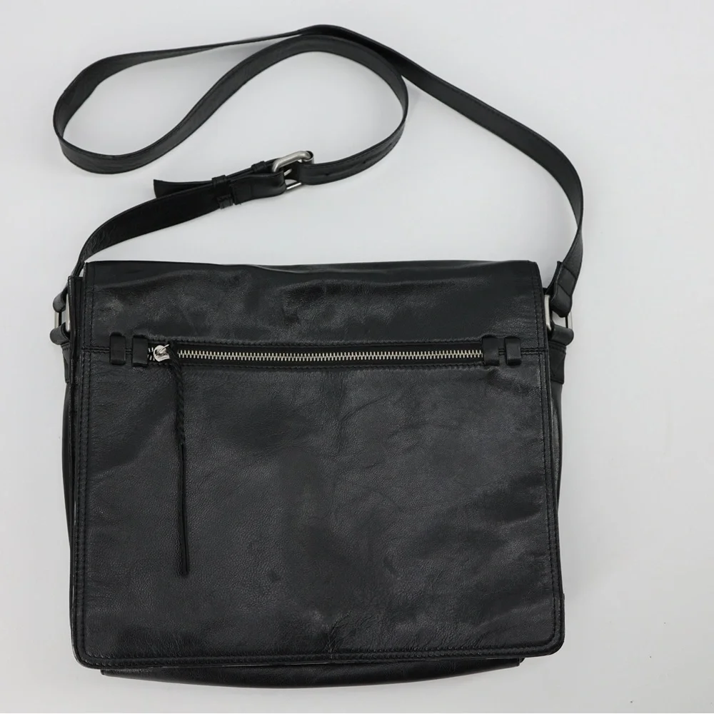 Artisan NY Black Leather Messenger Crossbody Laptop Work Travel Shoulder Bag‎